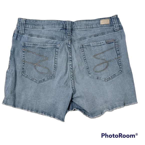 Seven7 Distressed Blue Denim Cut Off Shorts Size 10 - Picture 2 of 2